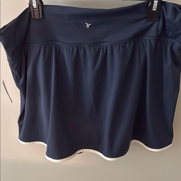 Old Navy Blue and White Skorts with Elastic Waistband - Picture 5 of 5